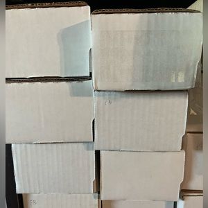 COPY - 400ct Box Full Of random baseball cards 80s-22s